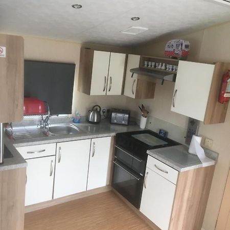 Take Me To The Beach At J&S Caravan Holidays Newquay Bay Resort Saint Columb Minor Ngoại thất bức ảnh
