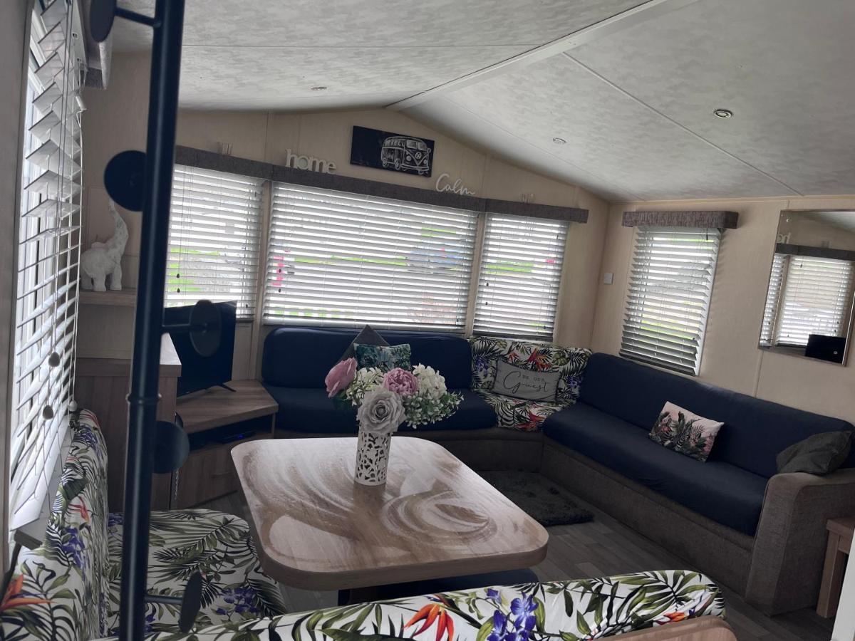 Take Me To The Beach At J&S Caravan Holidays Newquay Bay Resort Saint Columb Minor Ngoại thất bức ảnh