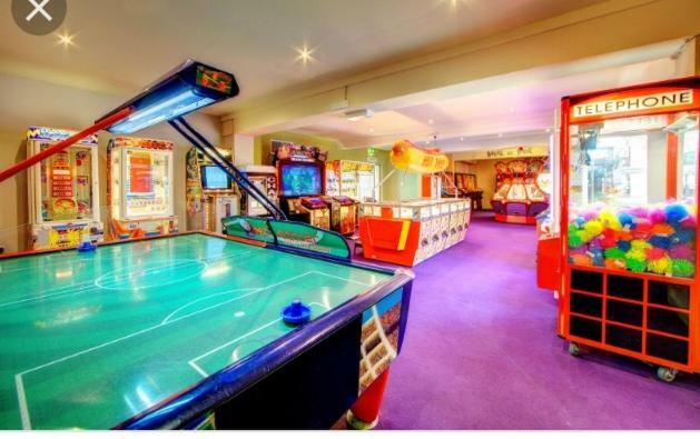 Take Me To The Beach At J&S Caravan Holidays Newquay Bay Resort Saint Columb Minor Ngoại thất bức ảnh
